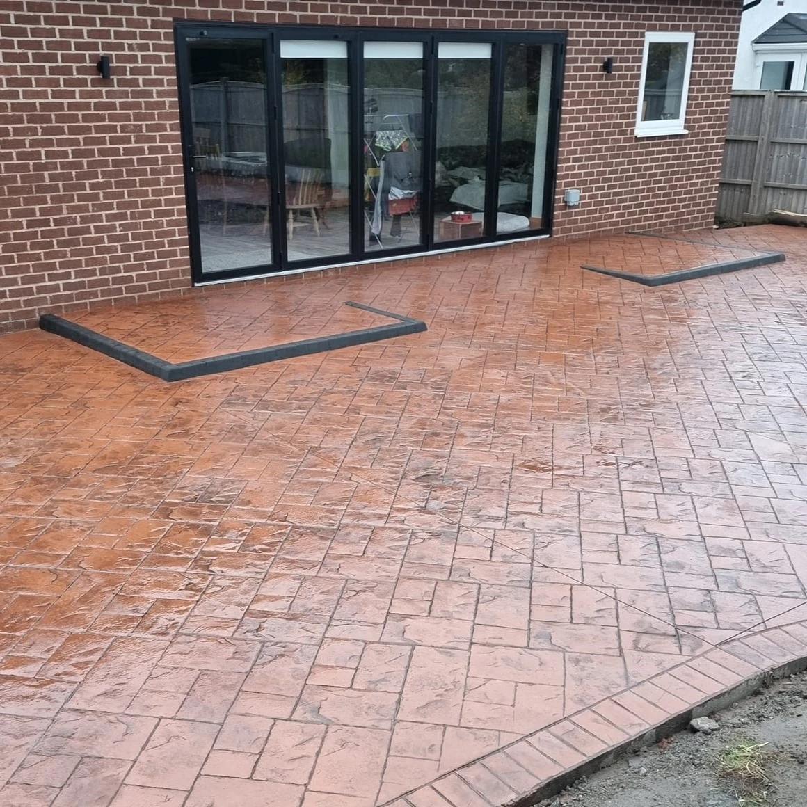 Red ashlar pattern imprinted concrete